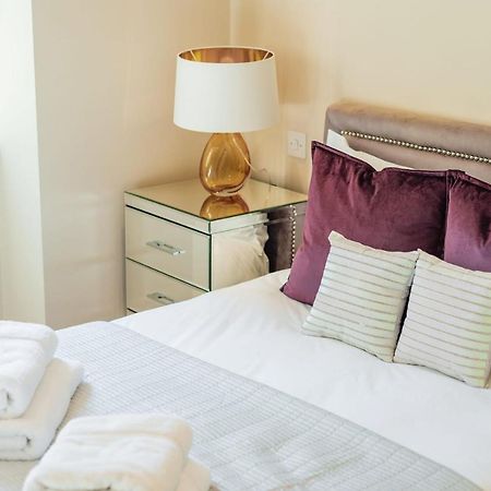 Stunning 3-Bedroom In The Heart Of London With Parking-Hosted By Sweetstay エクステリア 写真